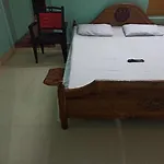 Goroomgo Glory Puri