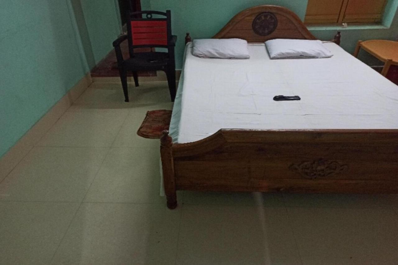 Goroomgo Glory Hotel